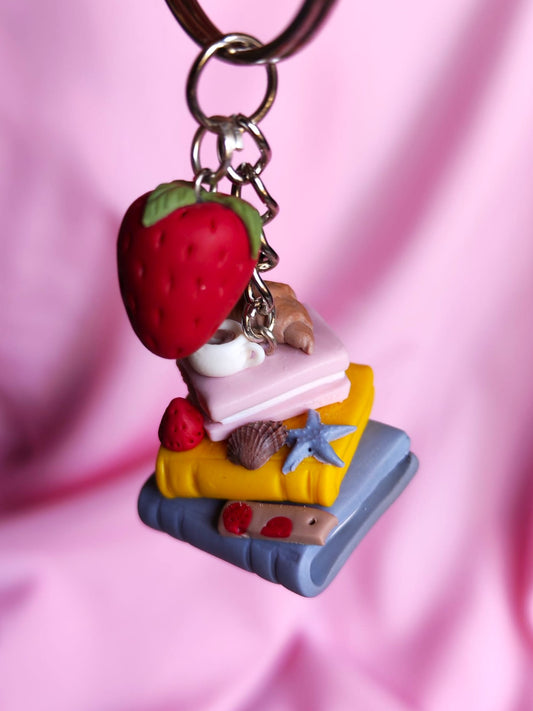 Breloc Strawberry book